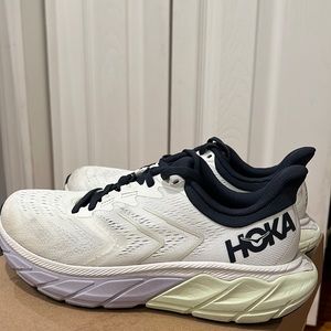 Hoka Ahari 5
